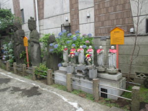 屋根付き看板