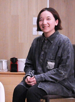 看板デザイン・アイデアラボ　デザイナー、浦田